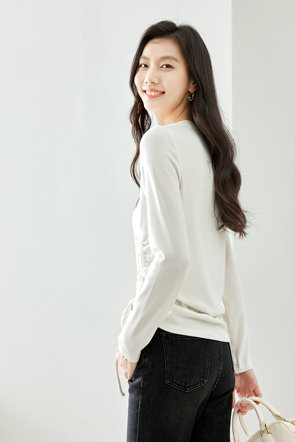 Drawstring pleated long sleeve T-shirt-VIMLYSTORE