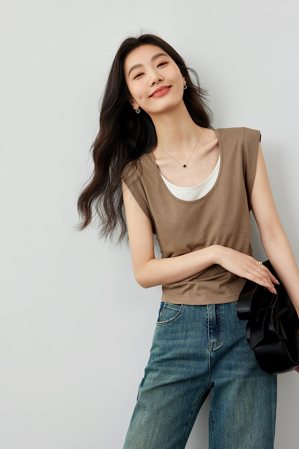 Fake Two-Piece Contrasting Color T-Shirts
