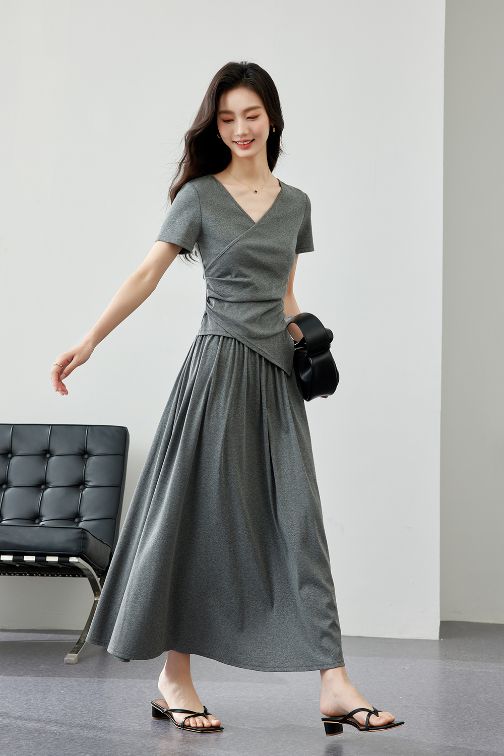 Simple And Elegant Knitted Suit