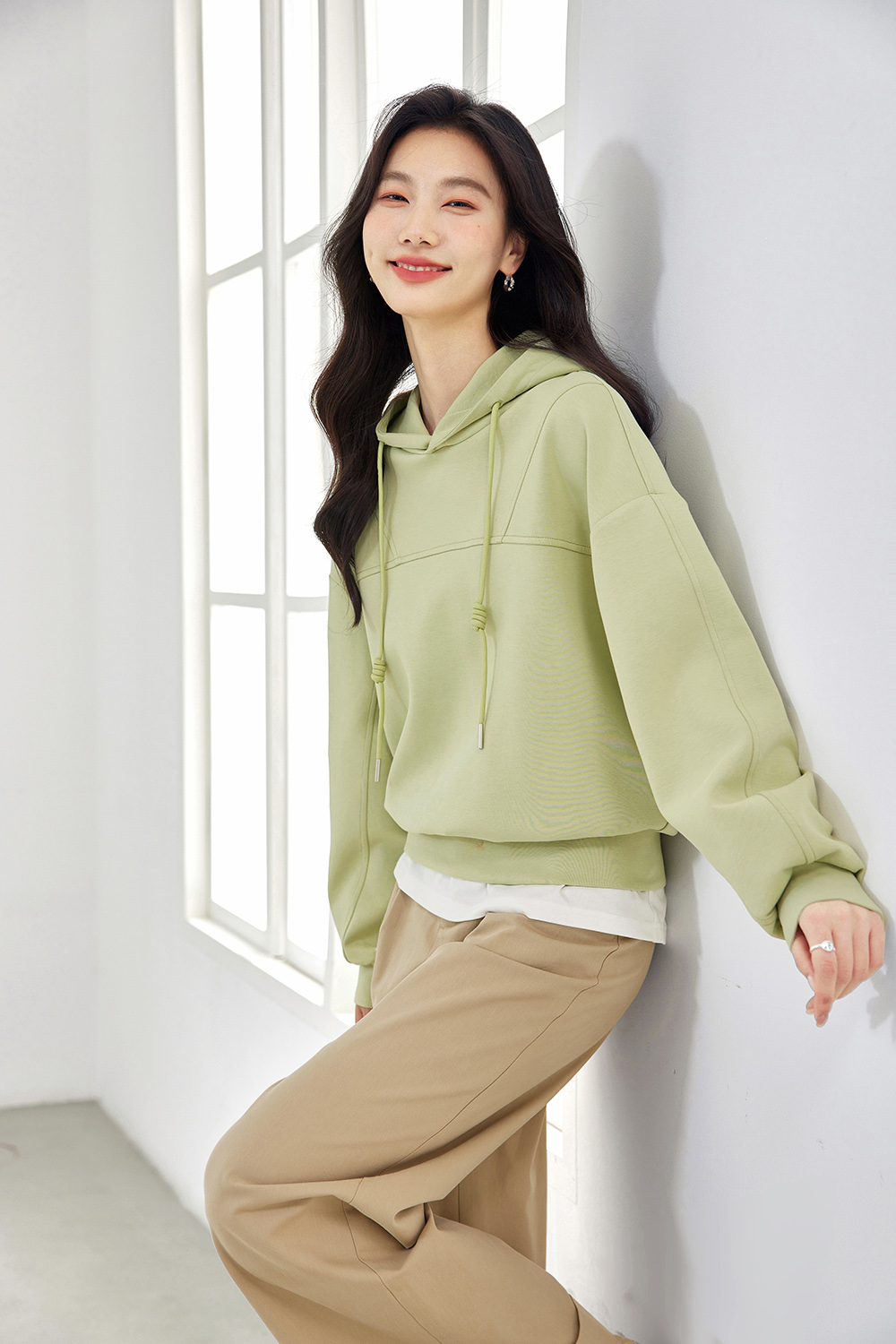 Fashionable Casual Silhouette Sweatshirt