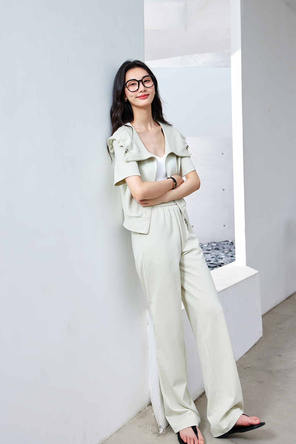 Fashionable Navy Collar Suit