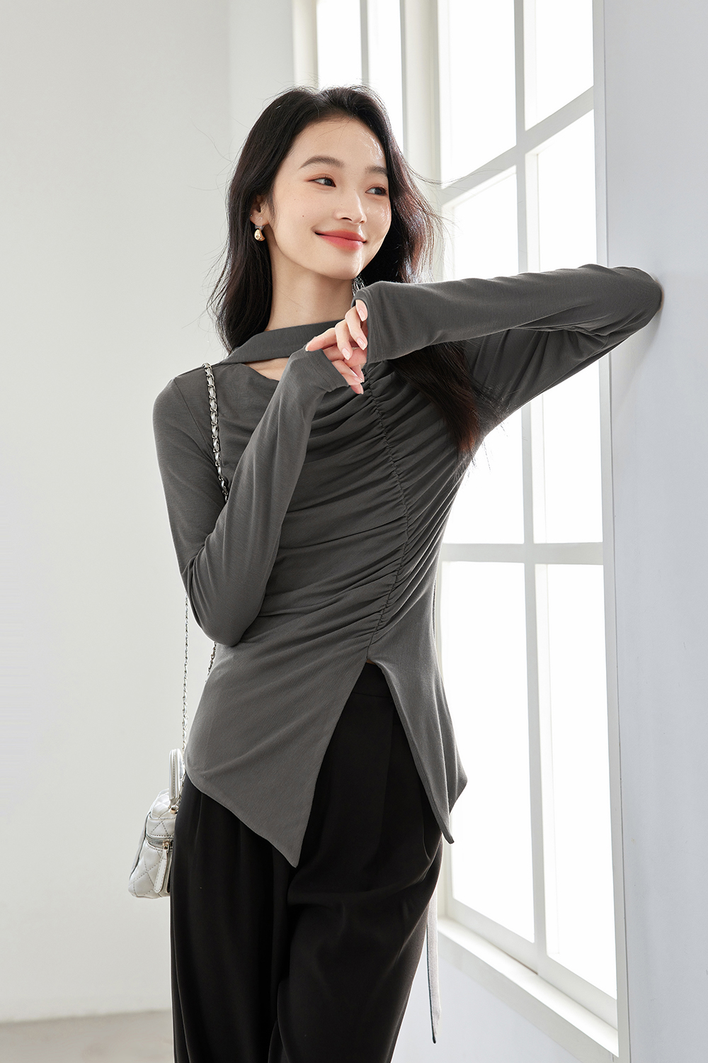 Retro Lyocell Pleated Ribbon T-Shirt