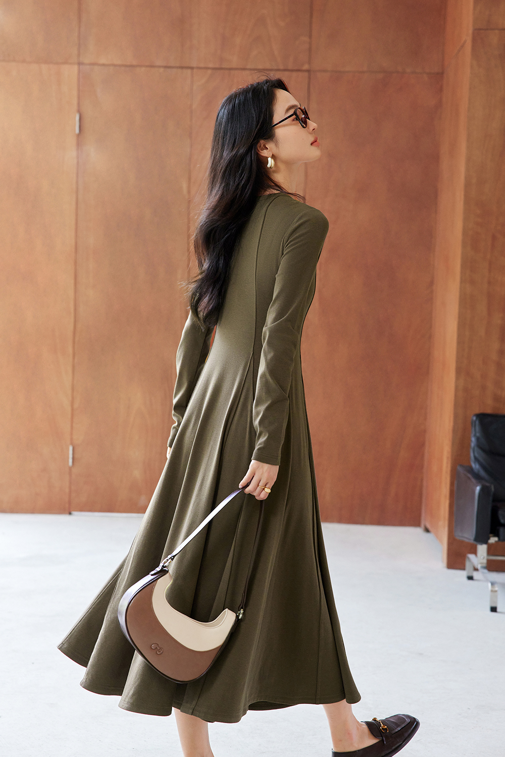 Elegant And Versatile Dress