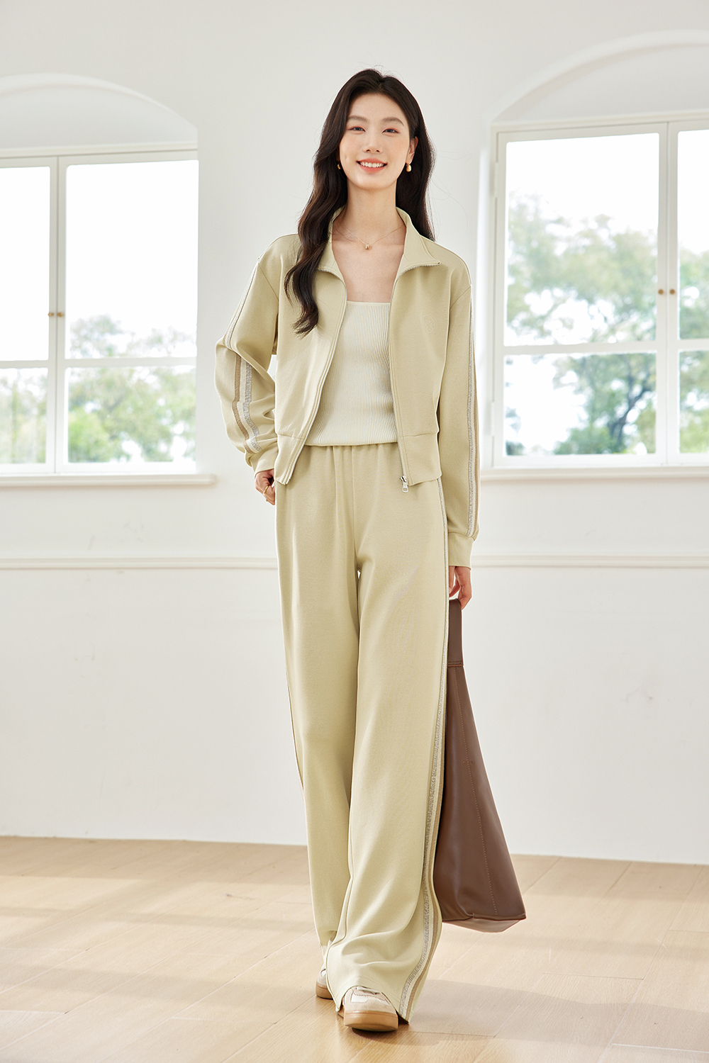 Cotton-spun casual sport suit