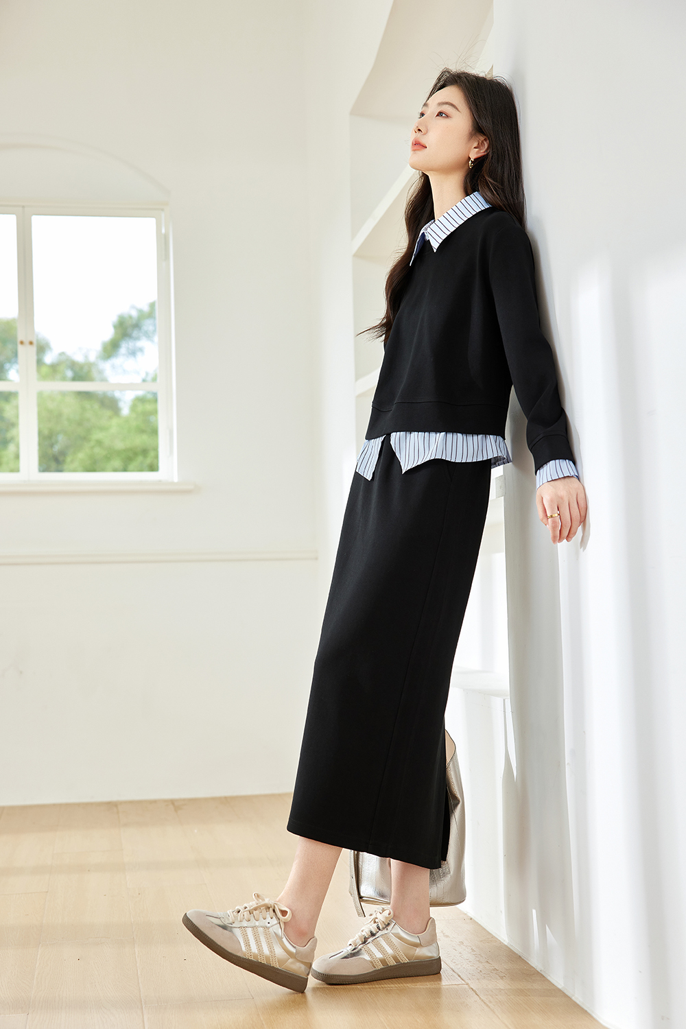 Fashionable business commuting suit