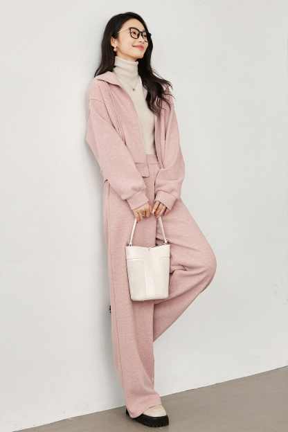 Lazy sporty pink suit