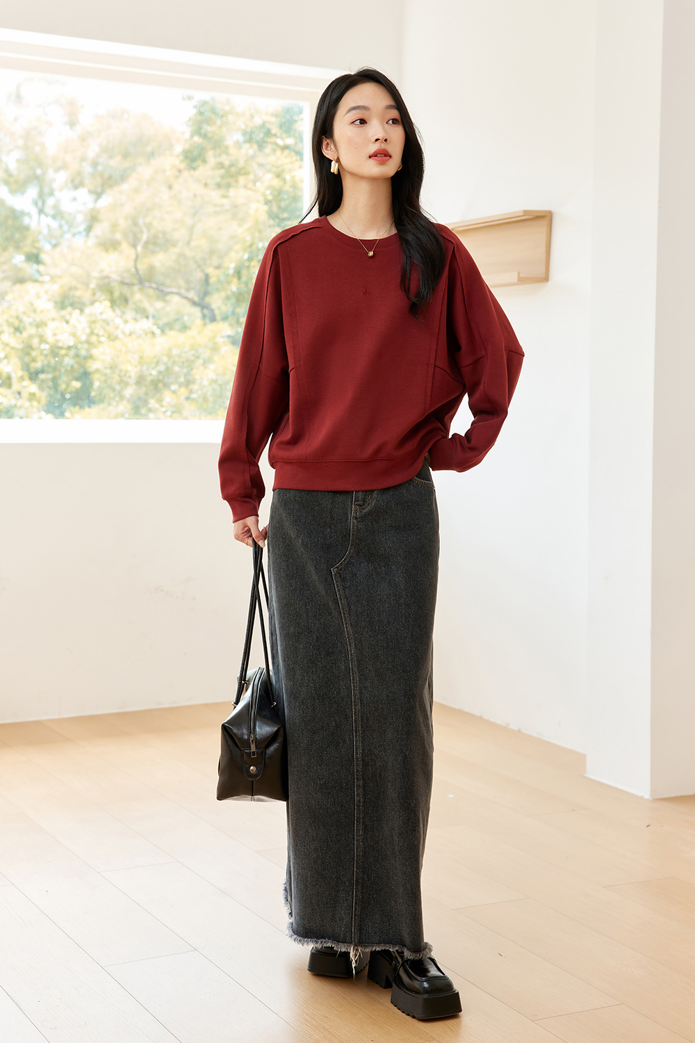 Fashionable Wine Red Embroidered Sweatshirt-VIMLYSTORE