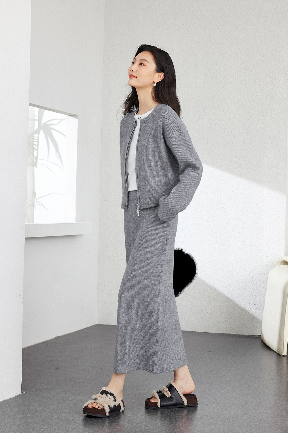 Simple And Relaxed Knitted Suit