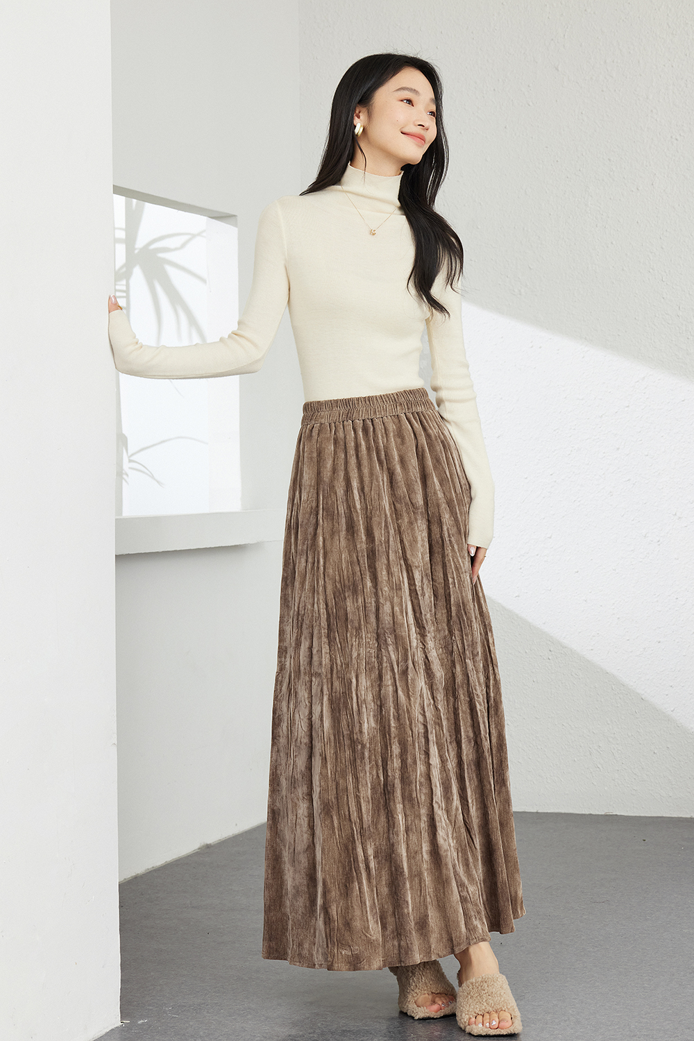 Wrinkled Velvet High-Waisted Midi Skirt-VIMLYSTORE