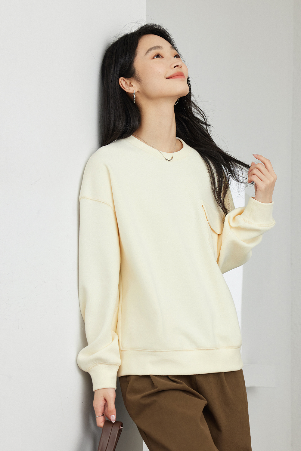 Thin-Fleece Embroidered Design Sweatshirt-VIMLYSTORE