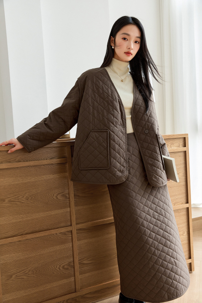 Classic Brown Diamond-Quilted Padded Set