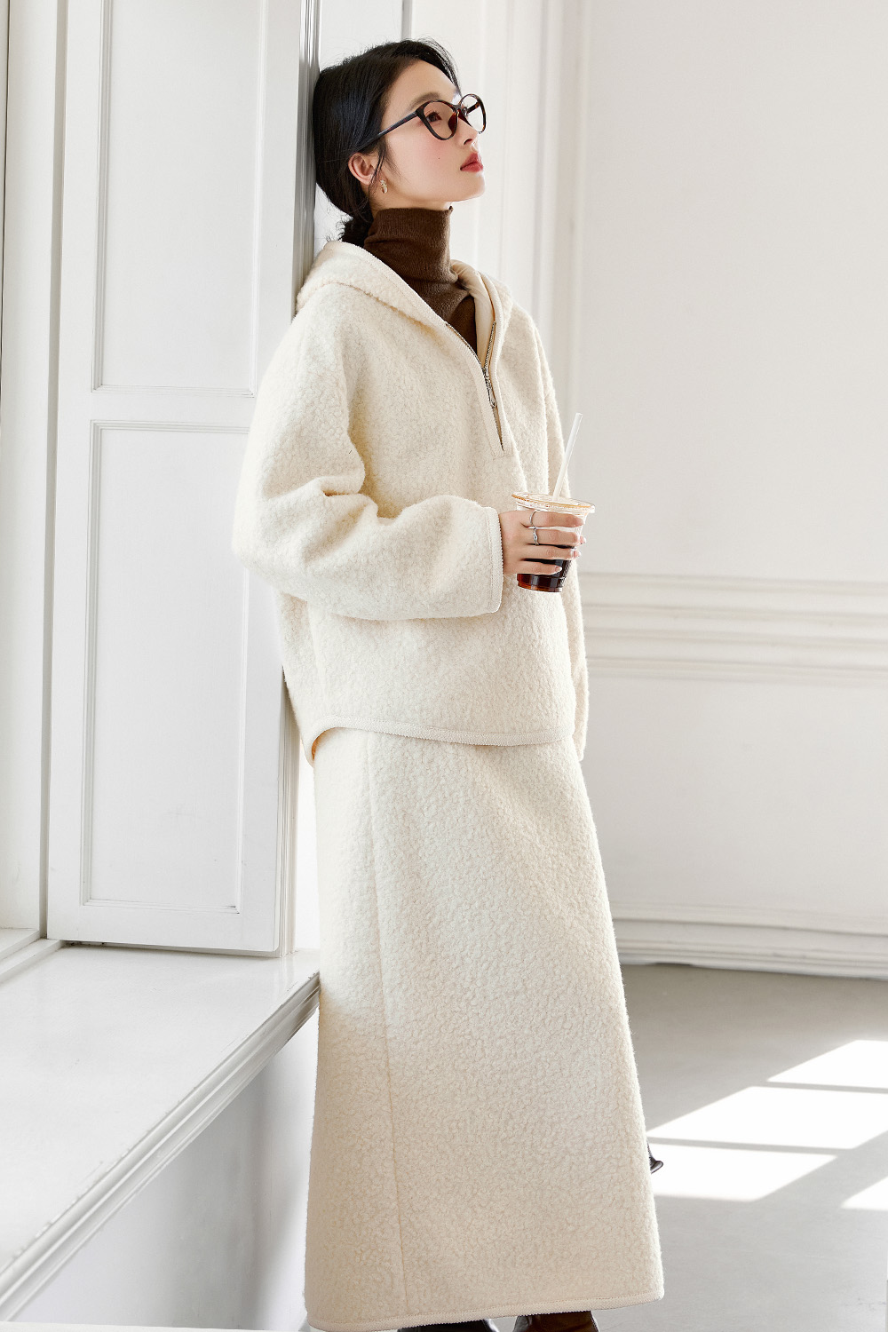 Pure-White Furry Hooded Set-VIMLYSTORE