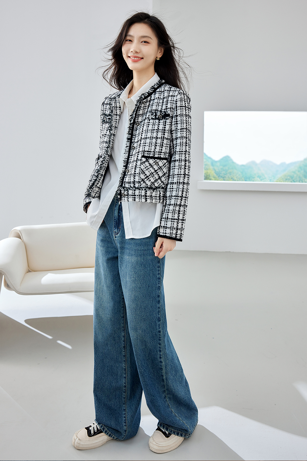 Tweed fabric black and white plaid thick coat