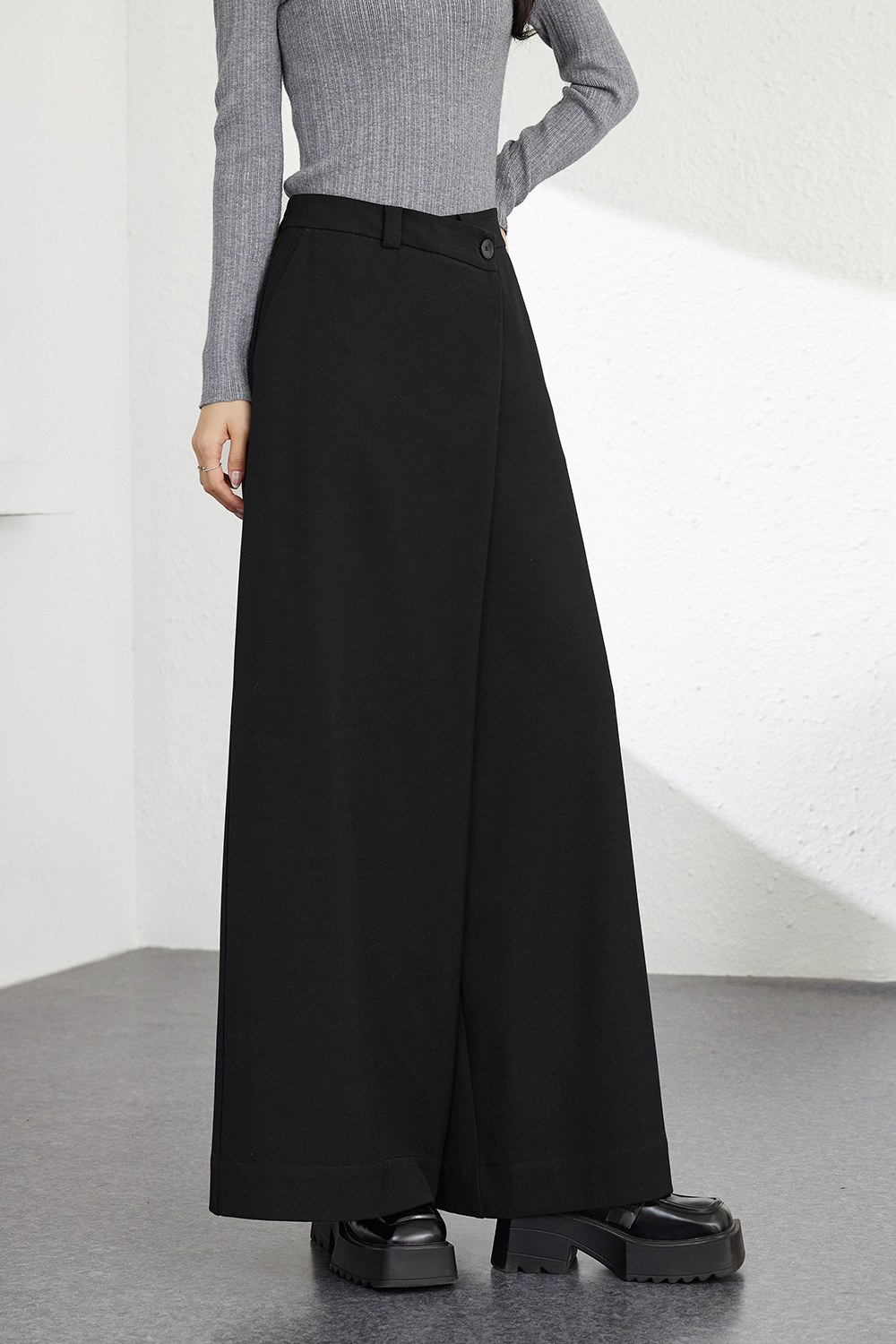 Urban-Style Asymmetric Culottes-VIMLYSTORE