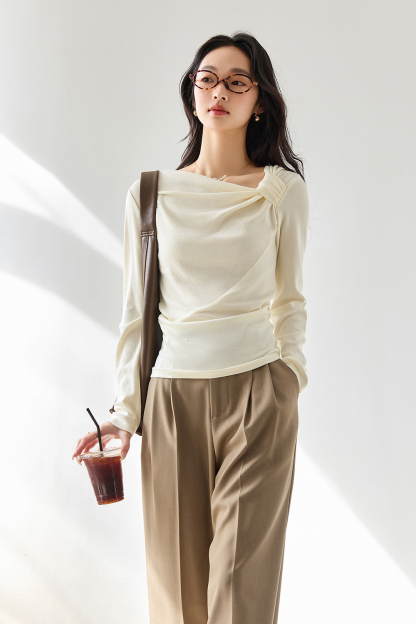 Simple Knotted Long-Sleeved T-Shirt