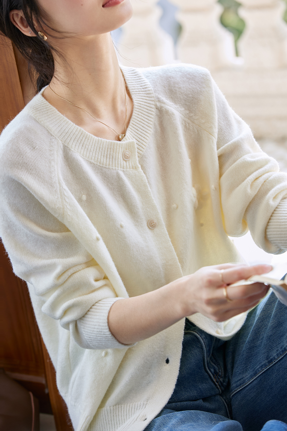 Dot Decoration Knit Cardigan