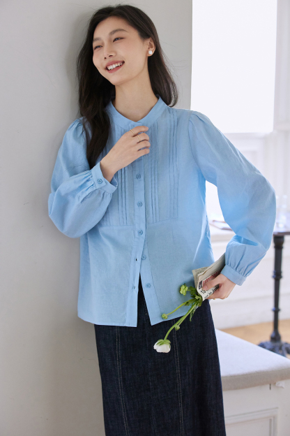 Round Neck Pleated Shirt
