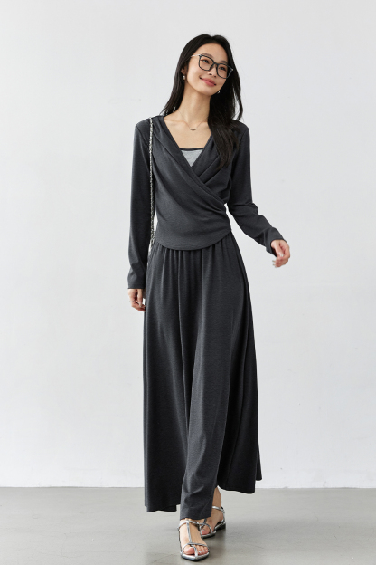 Fake Two-Piece V-Neck Suit