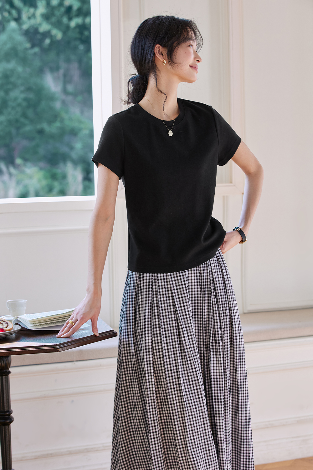 Modern Casual White T-Shirt-VIMLYSTORE