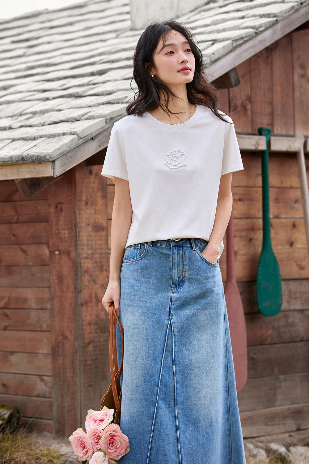Toothbrush Embroidered Flower Design Loose T-Shirt