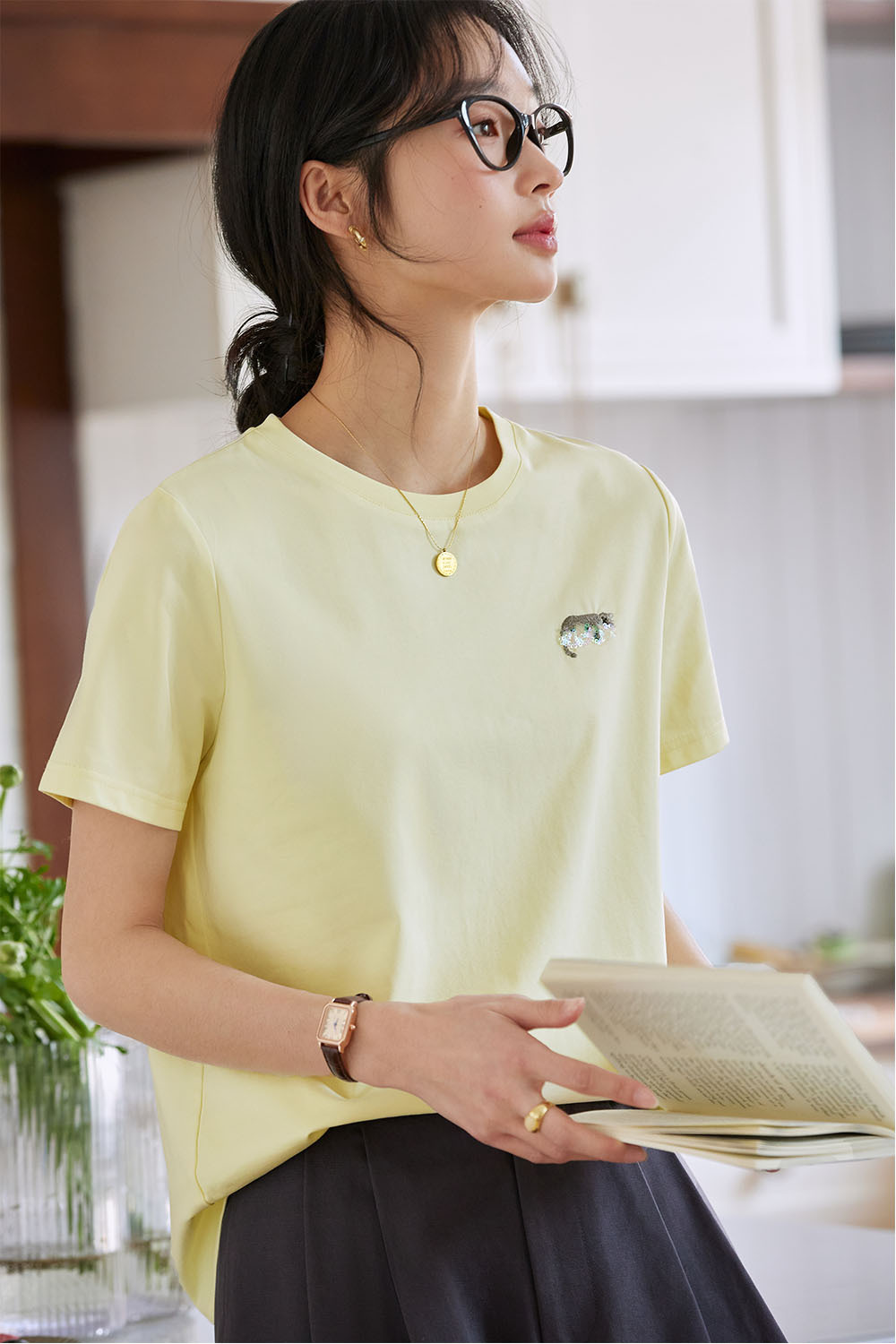 Kitten Sequin Embroidered Straight T-Shirt