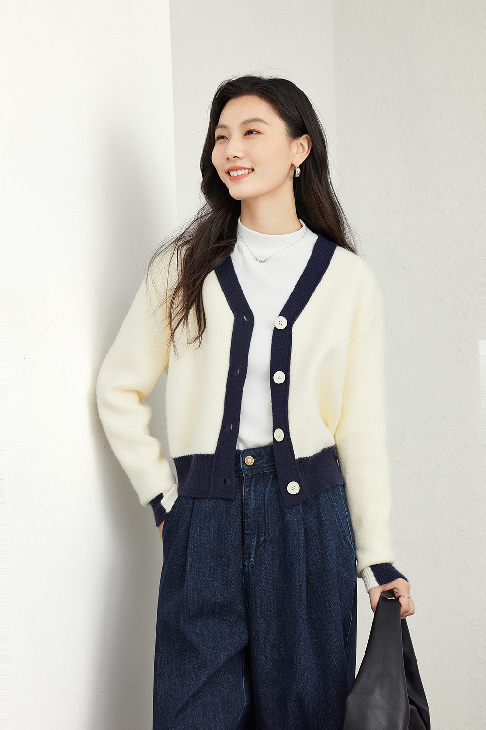 Apricot Lazy-Style Color-Block V-Neck Sweater Jacket