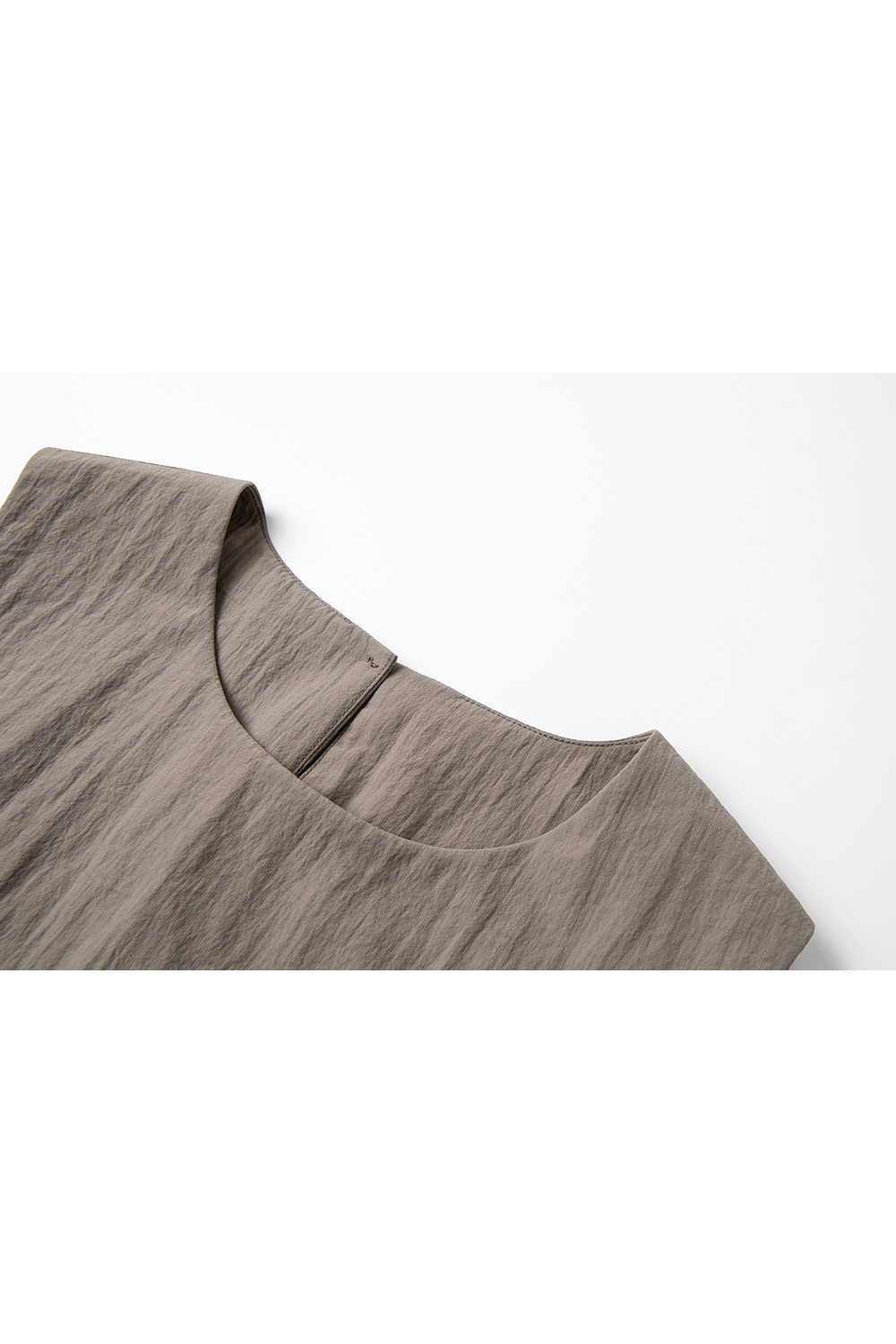 Slimming Sleeveless Top with Flared Pants Set