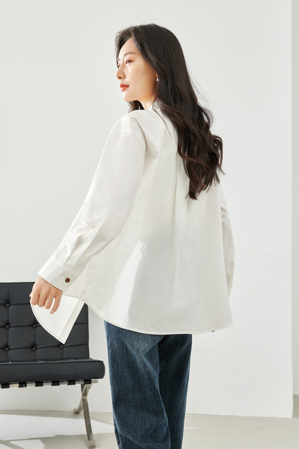 Versatile cotton shirt