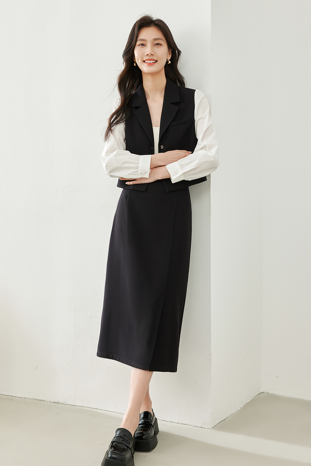 Contrast Color Commuting Two-Piece Set