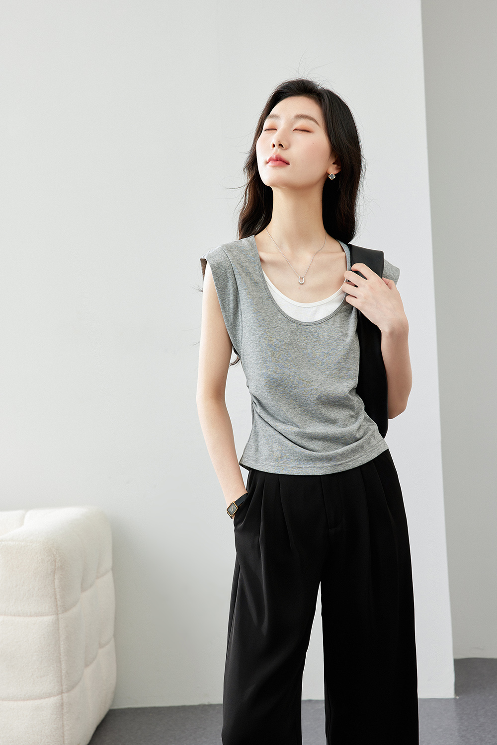 Fake Two-Piece Contrasting Color T-Shirts