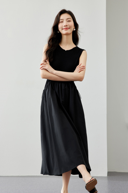 Stylish And Elegant Little Black Dress