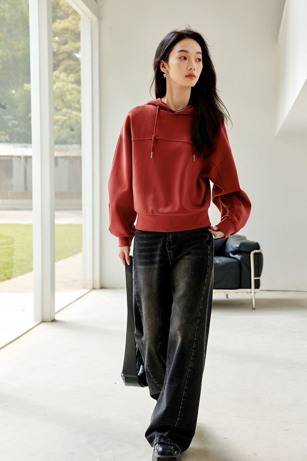 Fashionable Casual Silhouette Sweatshirt