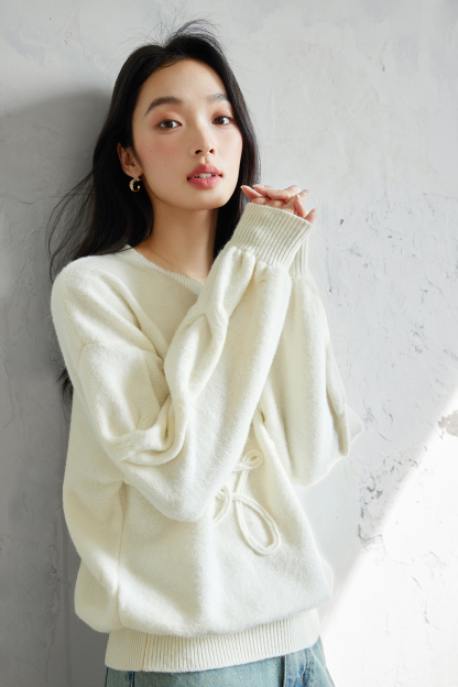 3D Line Design Sweater