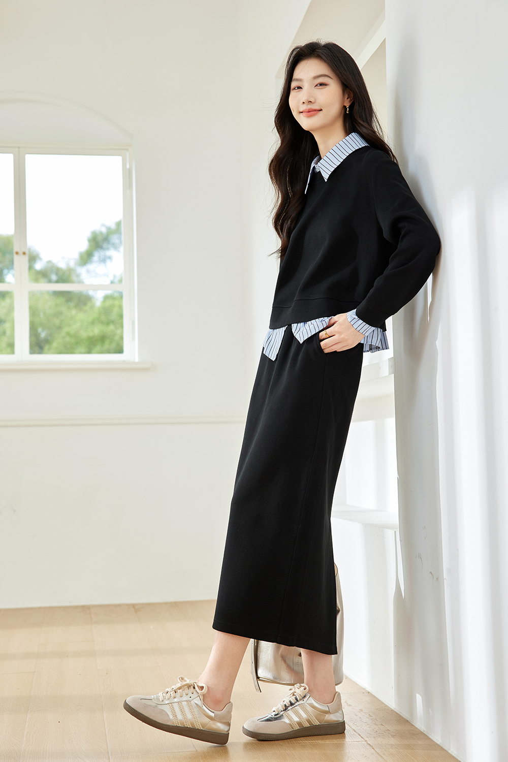 Fashionable business commuting suit