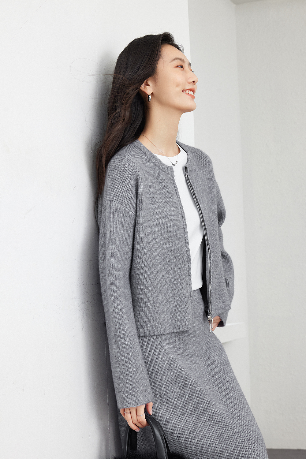 Simple And Relaxed Knitted Suit