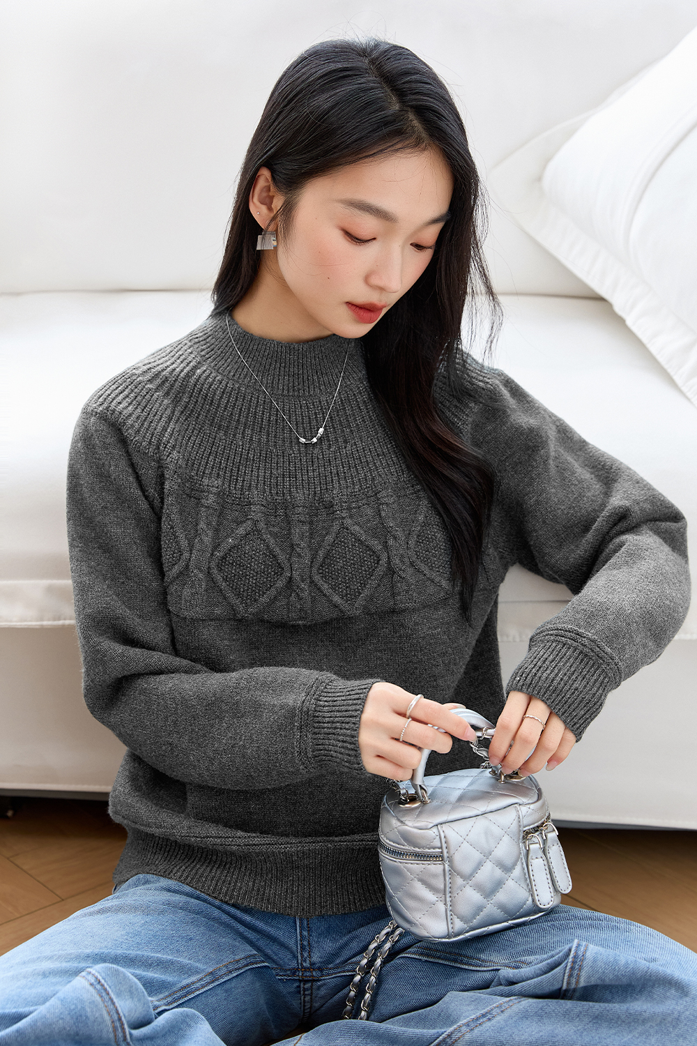 Diamond decoration knitted sweater-VIMLYSTORE