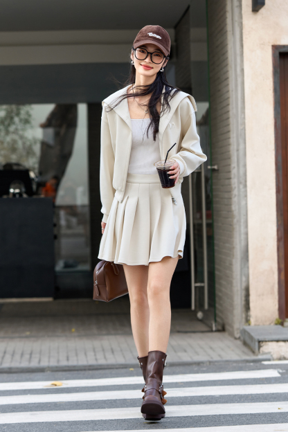 Minimalist Style Sports Set