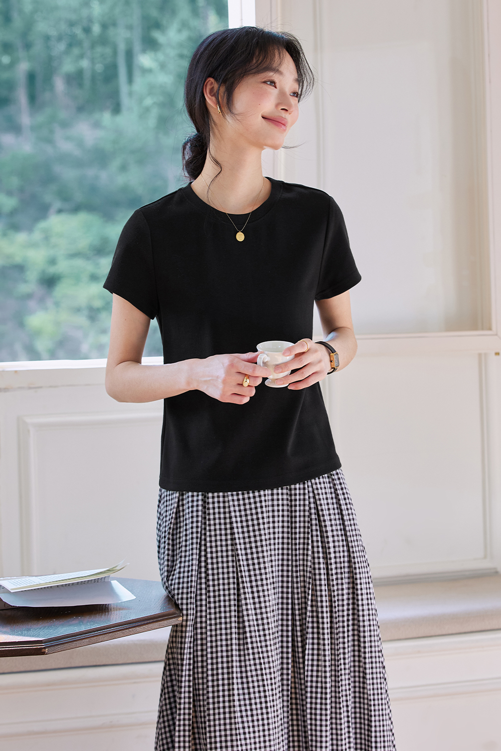 Modern Casual White T-Shirt-VIMLYSTORE