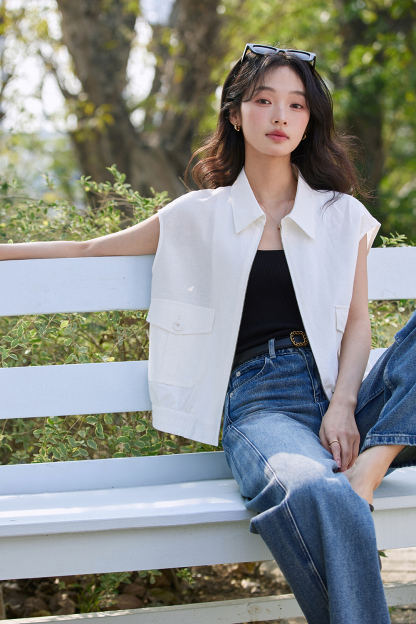 Simple Sleeveless Shirt