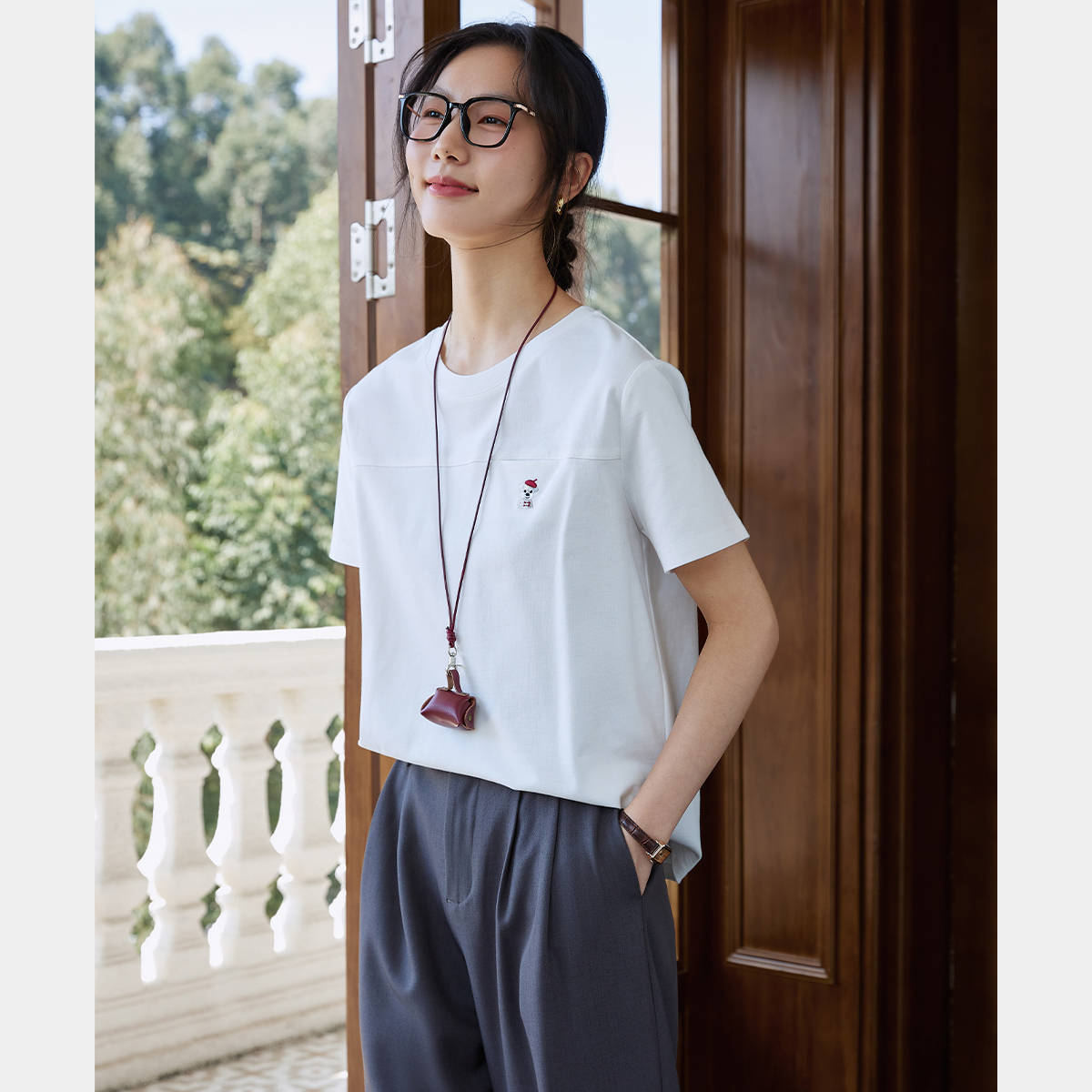 Animal Embroidery Straight T-Shirt