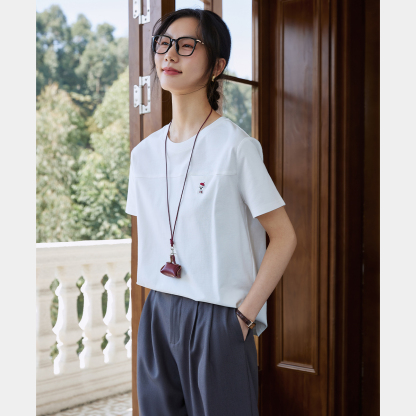 Animal Embroidery Straight T-Shirt
