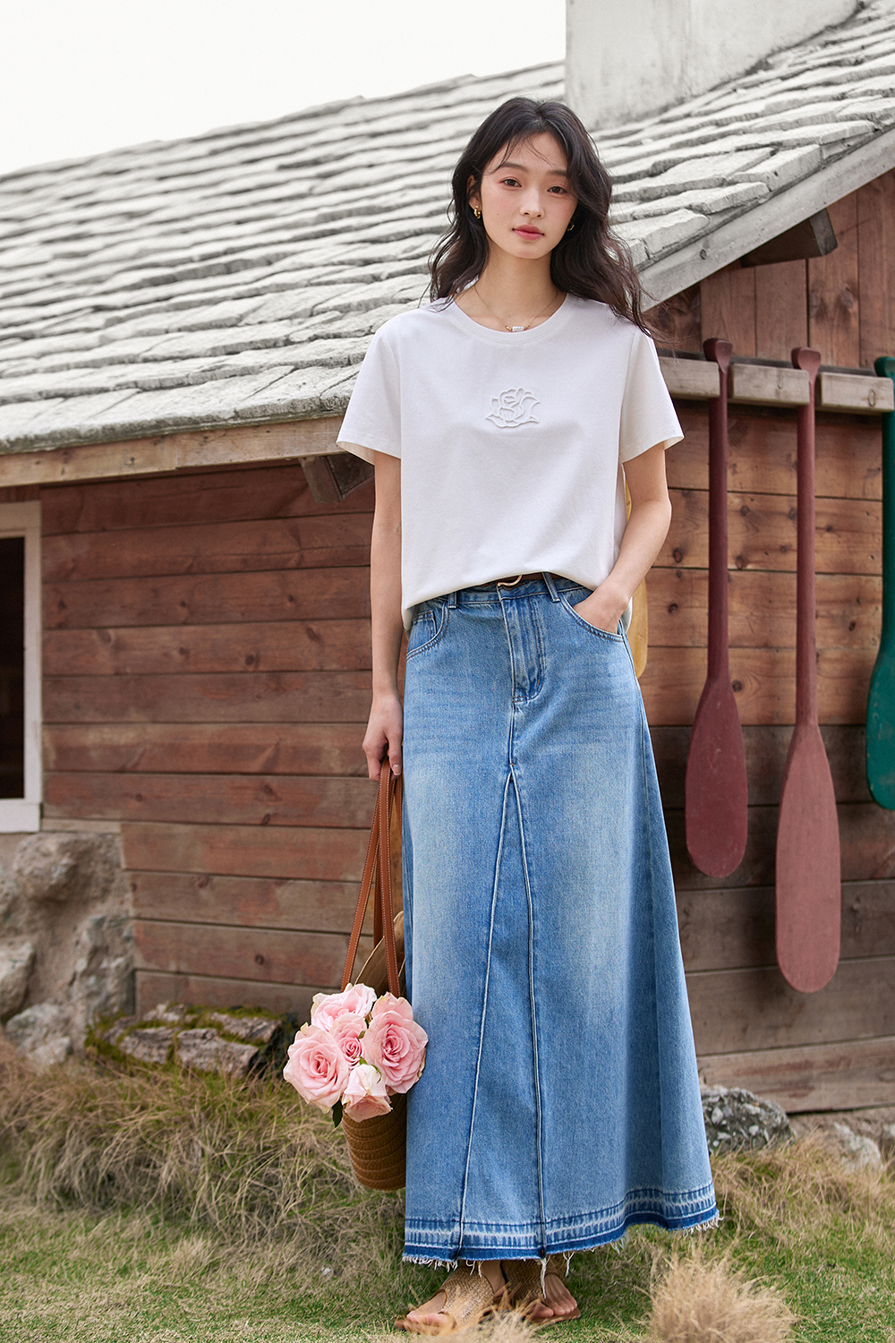 Toothbrush Embroidered Flower Design Loose T-Shirt