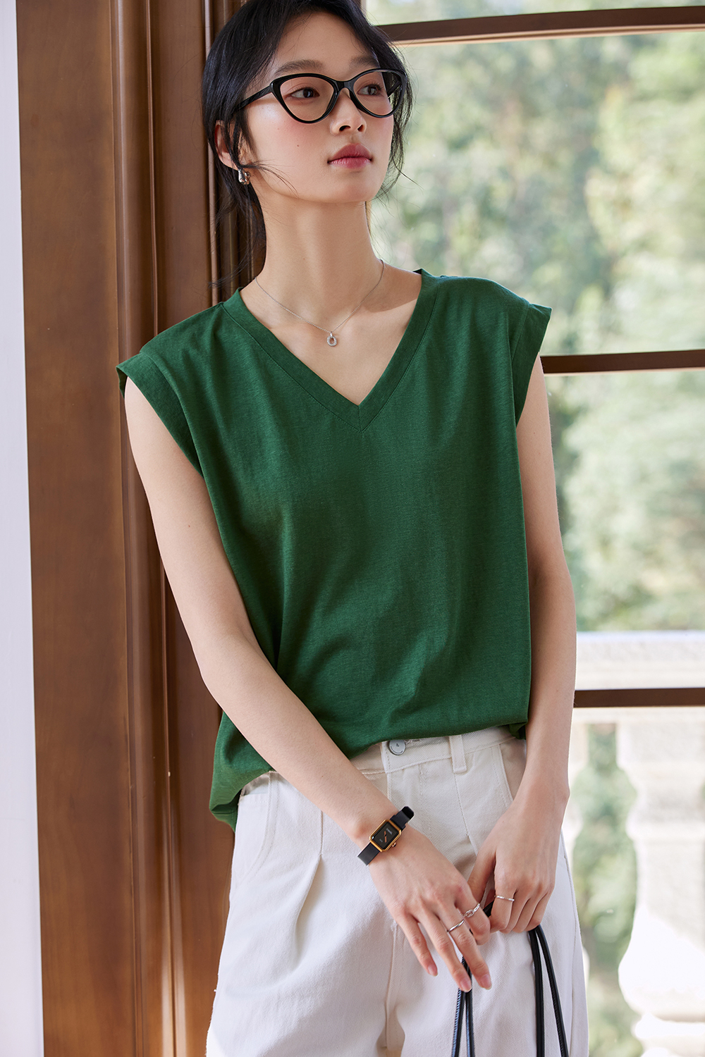 Snowflake Texture V-Neck Straight T-Shirt