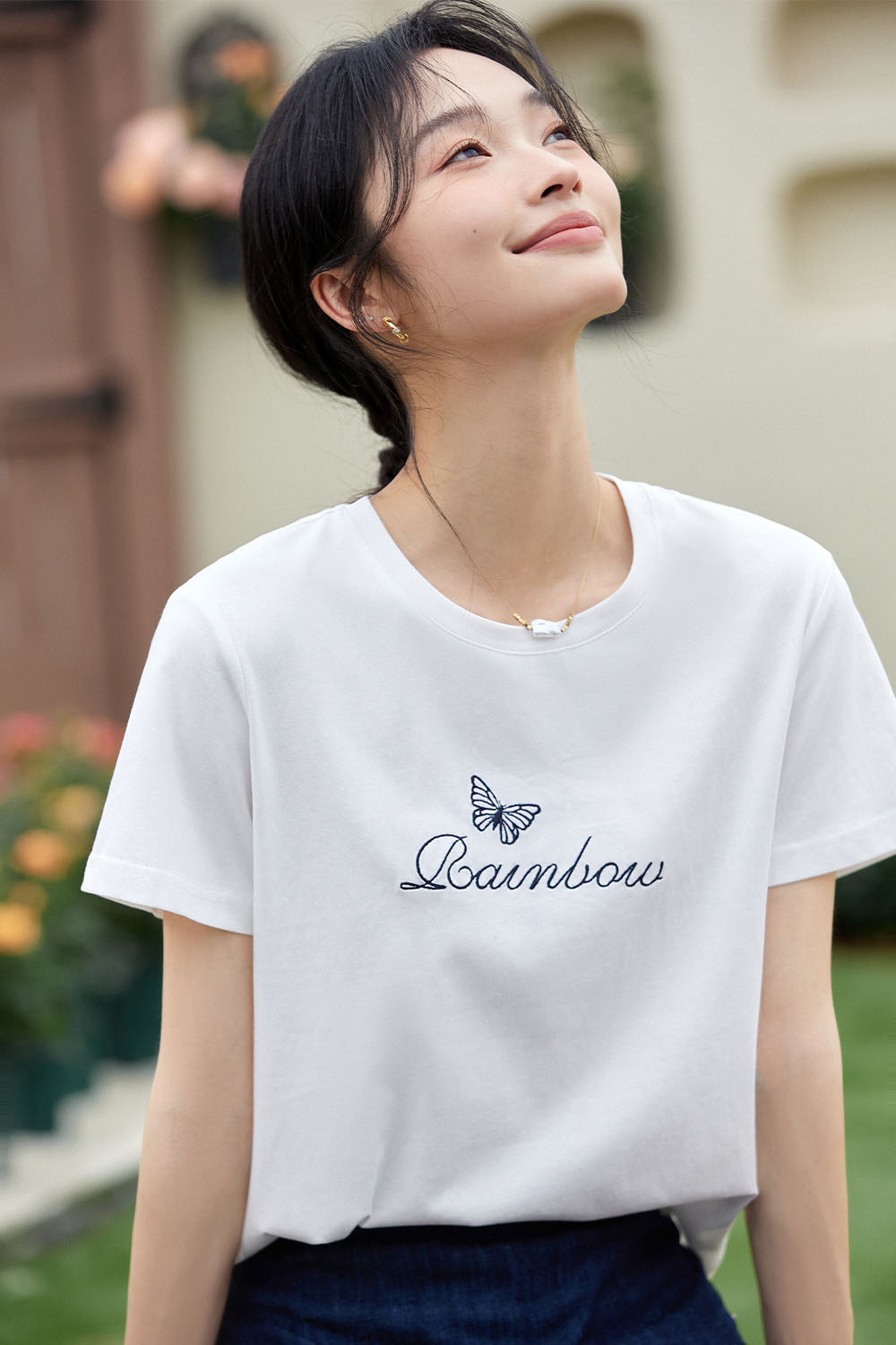 Exquisite Butterfly Embroidered T-Shirt-VIMLYSTORE