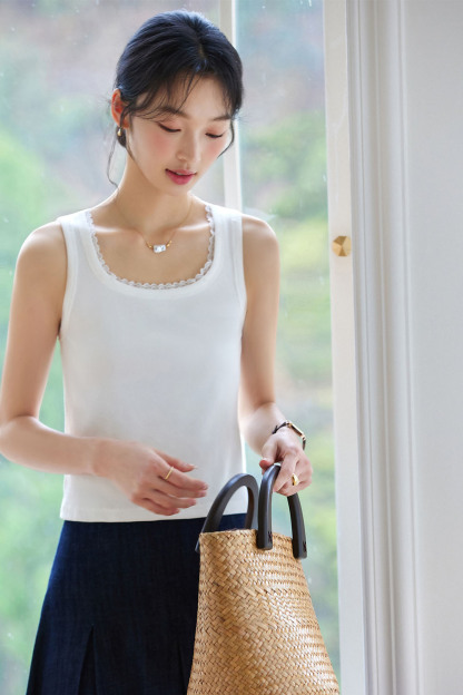 Square Neck Slim Fit Vest