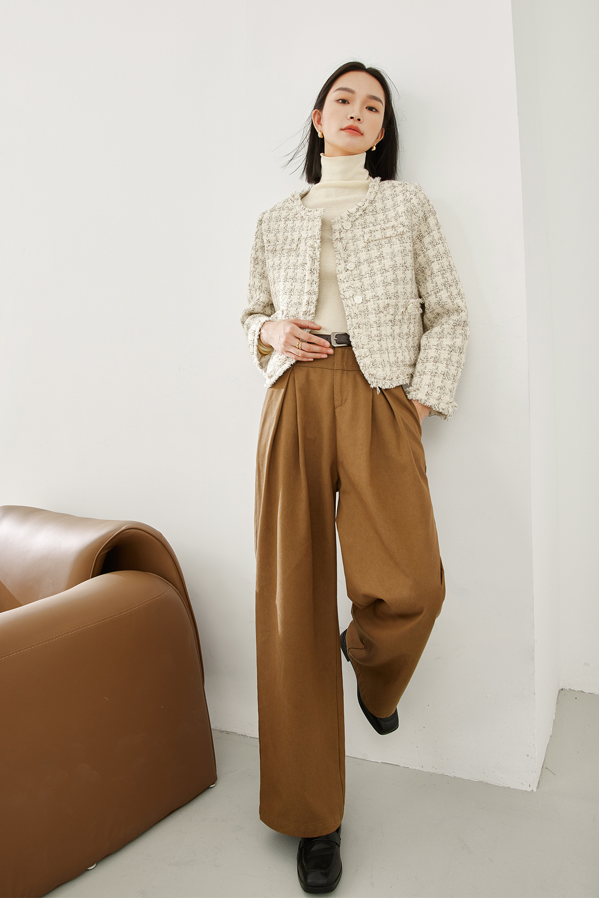 Tassel-Trimmed Round Neck Short Jacket