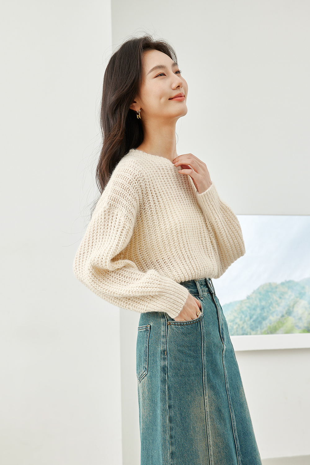 Loose Hollow Short Knit Sweater