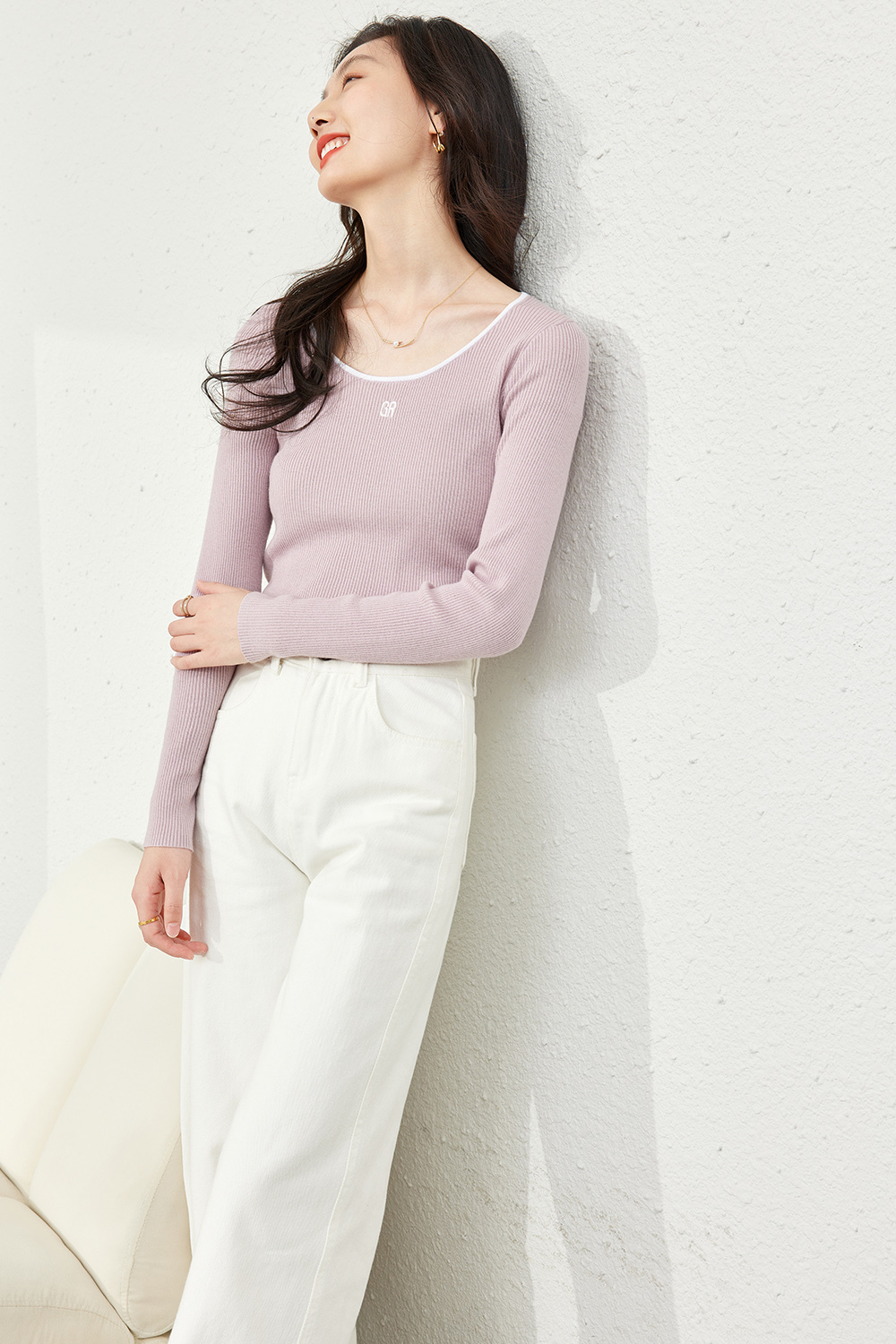 U-Neck Contrast Knitted Sweater