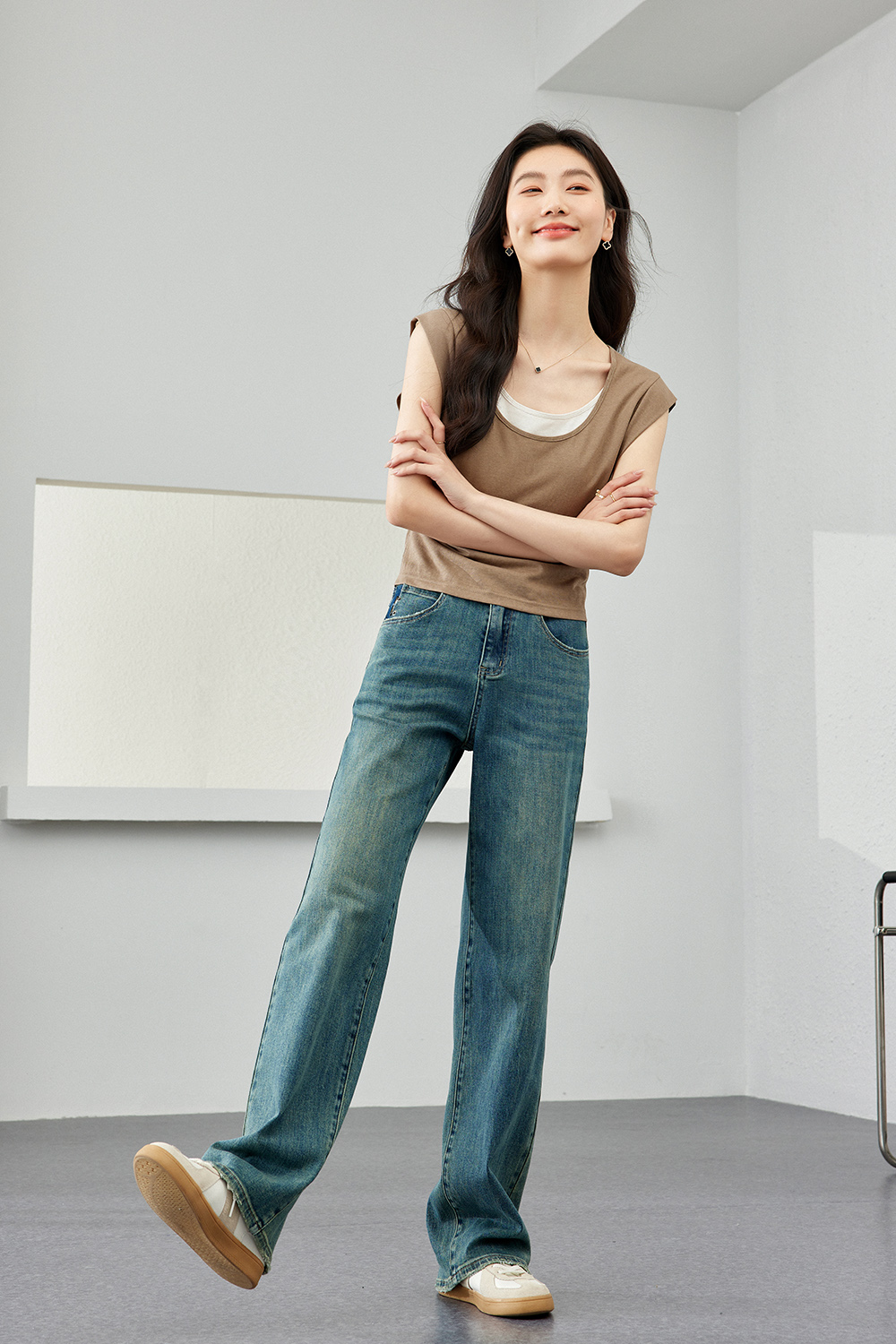 Fake Two-Piece Contrasting Color T-Shirts