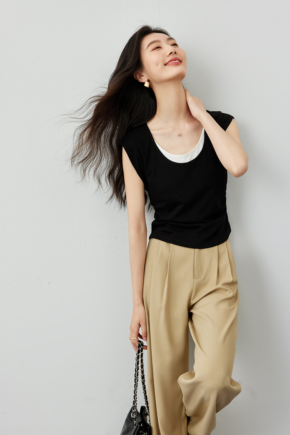 Fake Two-Piece Contrasting Color T-Shirts